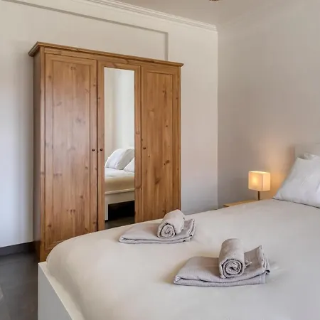 Casa Branca - With Private Pool & Big Garden * Ribamar (Lourinha)