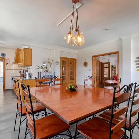 Villa Casa Branca - With Private Pool & Big Garden *